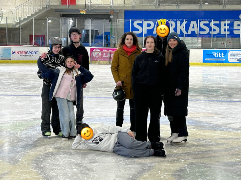 Ein Ausflug auf Eis: Die BaEk beim Eislaufen